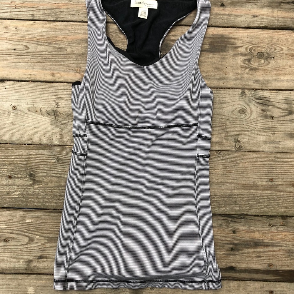 ✈️Swimsuit Top by Laundry by design elite fit